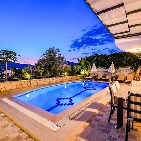 5 Star With First Class Amenities, 1046 Villa