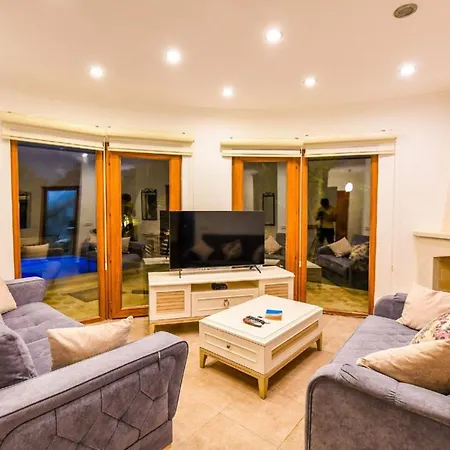 5 Star With First Class Amenities, 1046 Villa