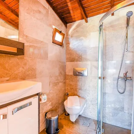 5 Star With First Class Amenities, 1046 Villa *