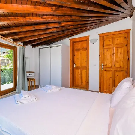 5 Star With First Class Amenities, 1046 Villa *
